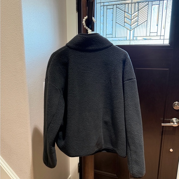 The North Face Women’s Charcoal Fleece Jacket - Picture 7 of 9